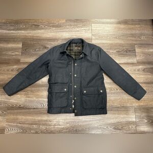 Flint and Tinder Flannel-Lined Waxed Hudson Jacket in Navy. Size M